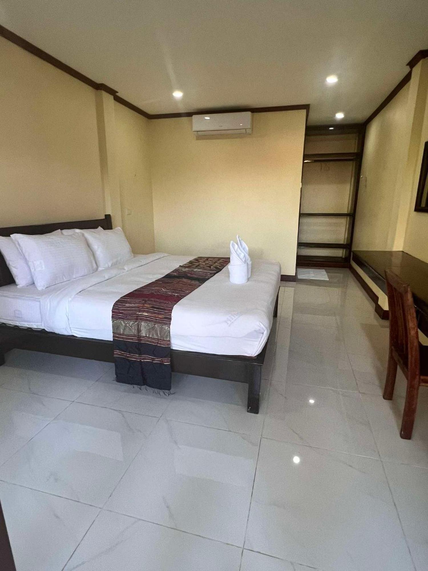 Lebijou Guesthouse - Konesavath Ban Dondét Zewnętrze zdjęcie