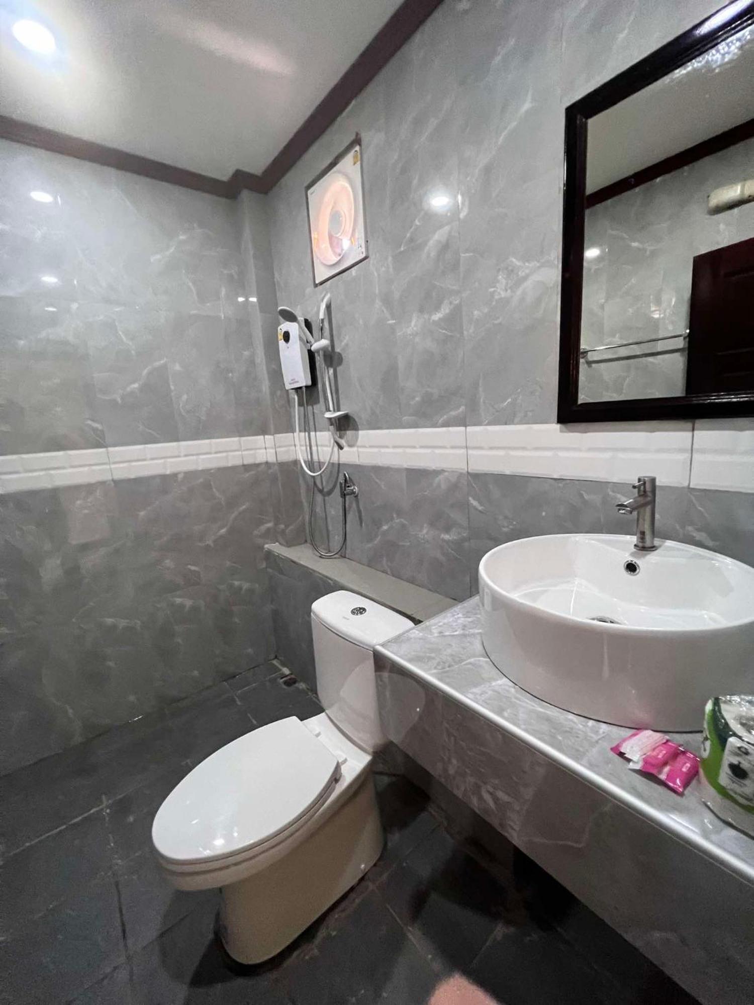 Lebijou Guesthouse - Konesavath Ban Dondét Zewnętrze zdjęcie